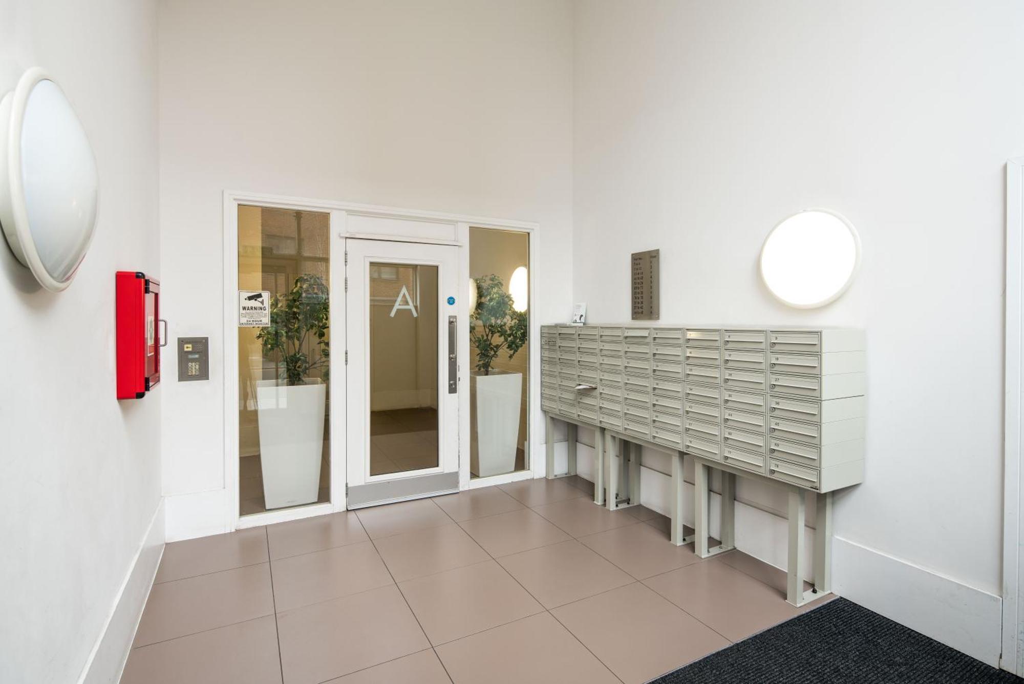 Canning Town -2 Bed Luxury Apartment London Eksteriør bilde