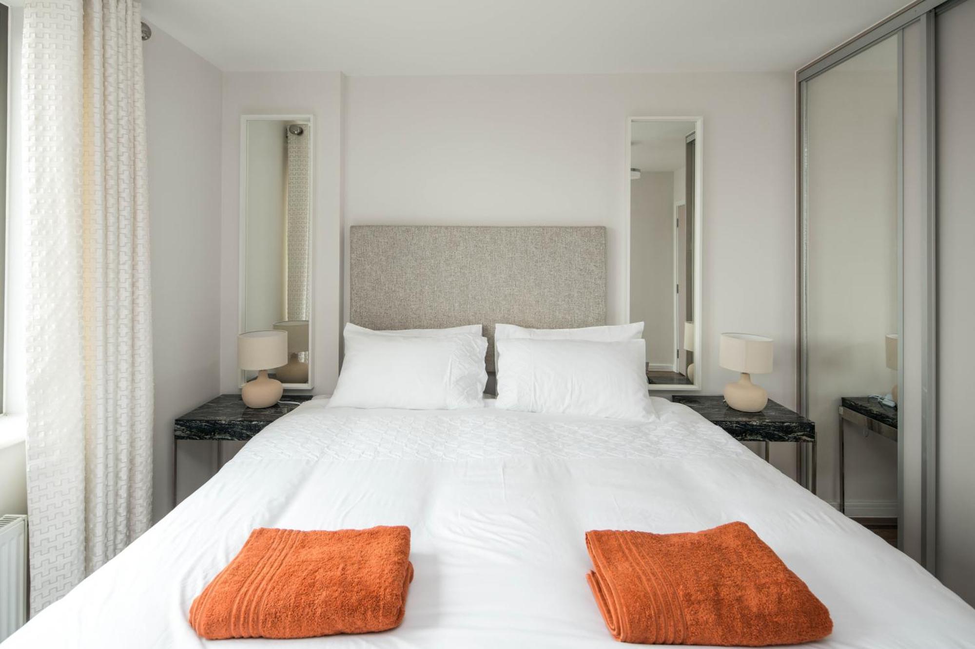 Canning Town -2 Bed Luxury Apartment London Eksteriør bilde